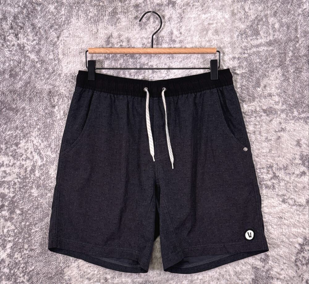 Vuori Kore Shorts Medium Mens 7" Lined Gray Drawstring
